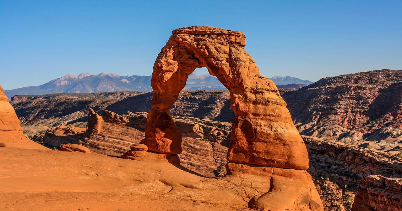 Delicate Arch: Complete Guide to Hiking the Trail with Kids